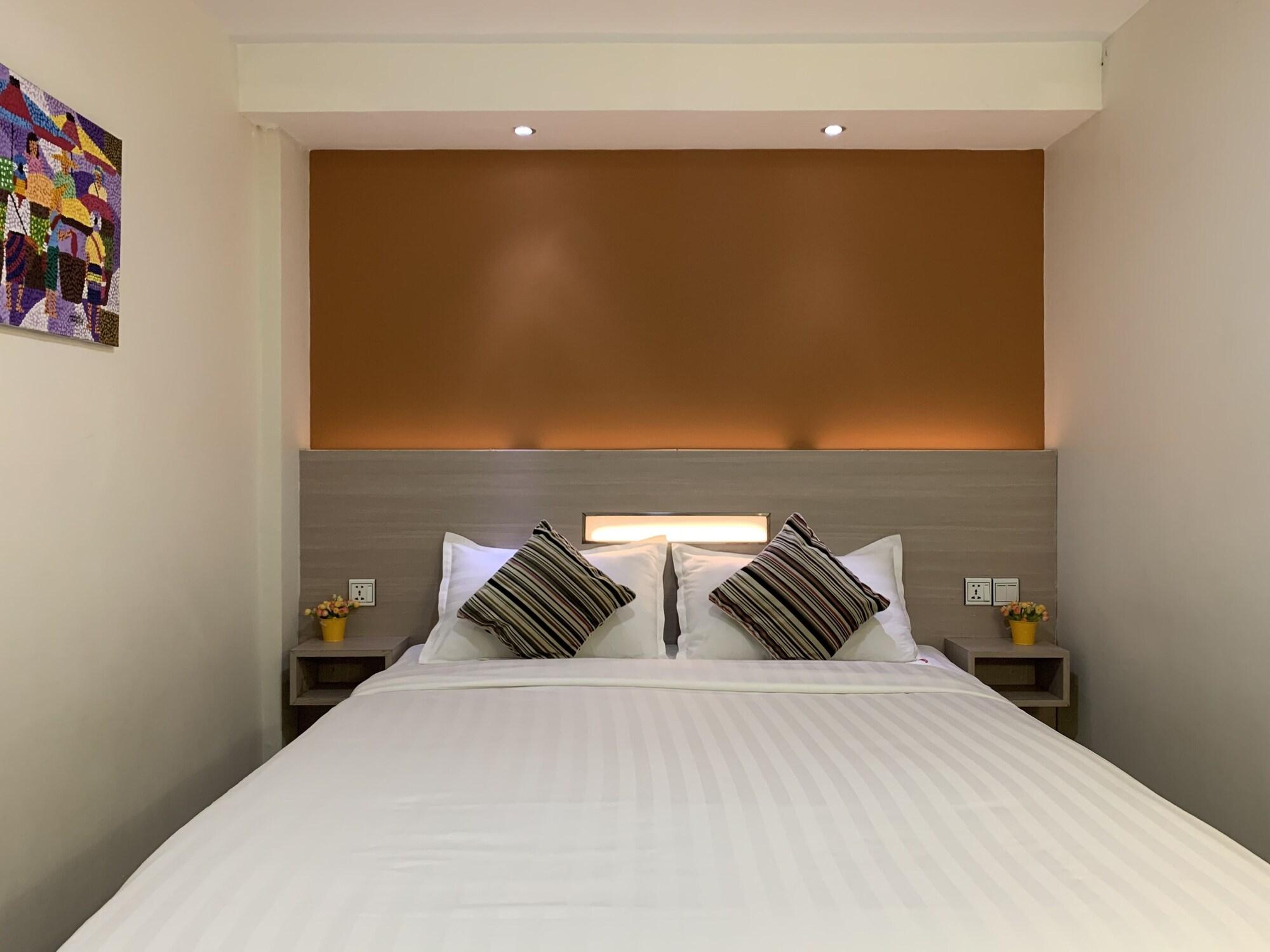 The Vibe Inn Yangon Exterior foto