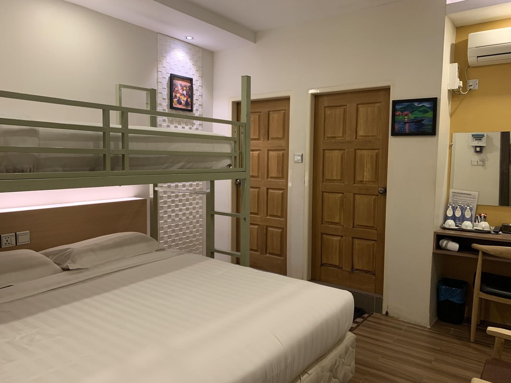 The Vibe Inn Yangon Exterior foto