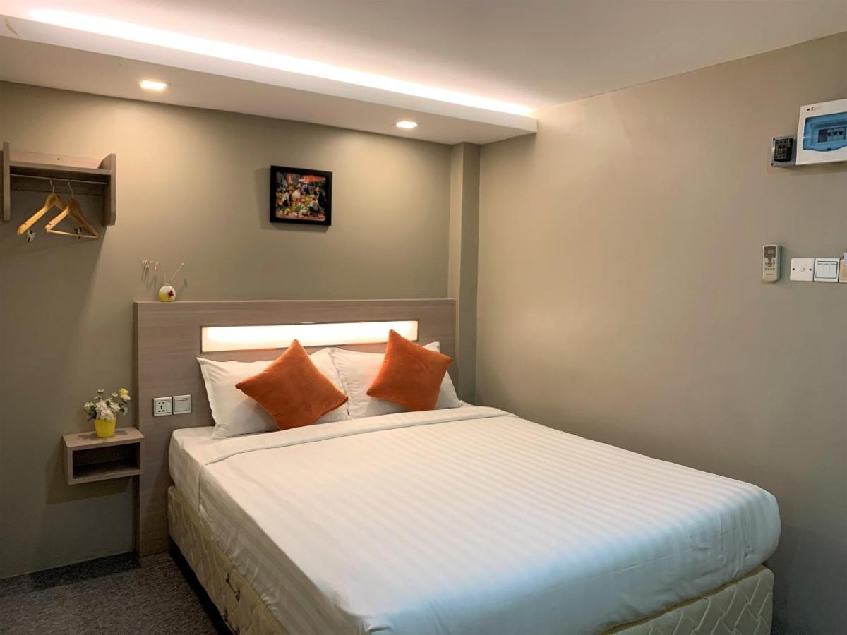 The Vibe Inn Yangon Exterior foto